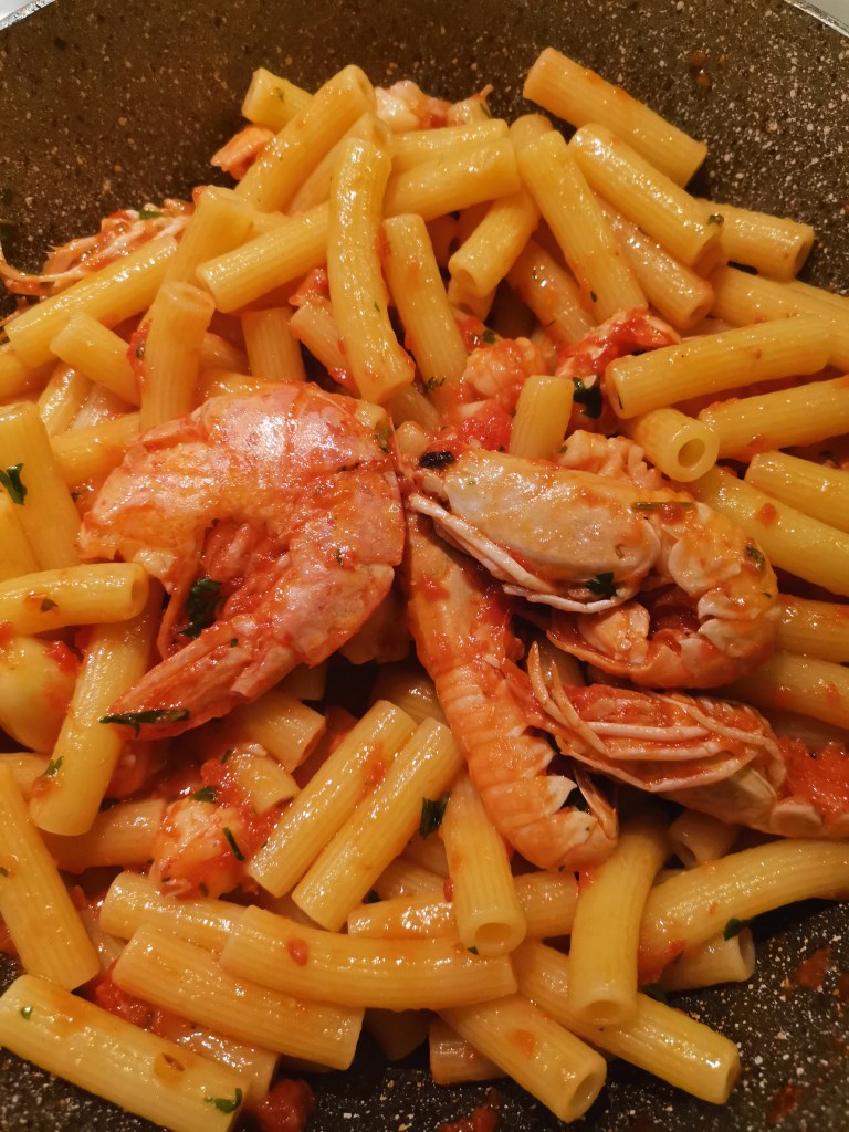 Pasta al sugo di crostacei